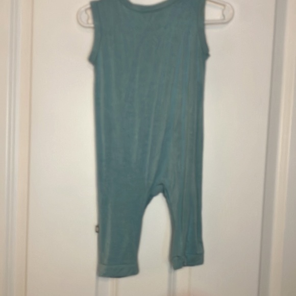 Kyte Baby Zippered Sleeveless Romper - Picture 3 of 4